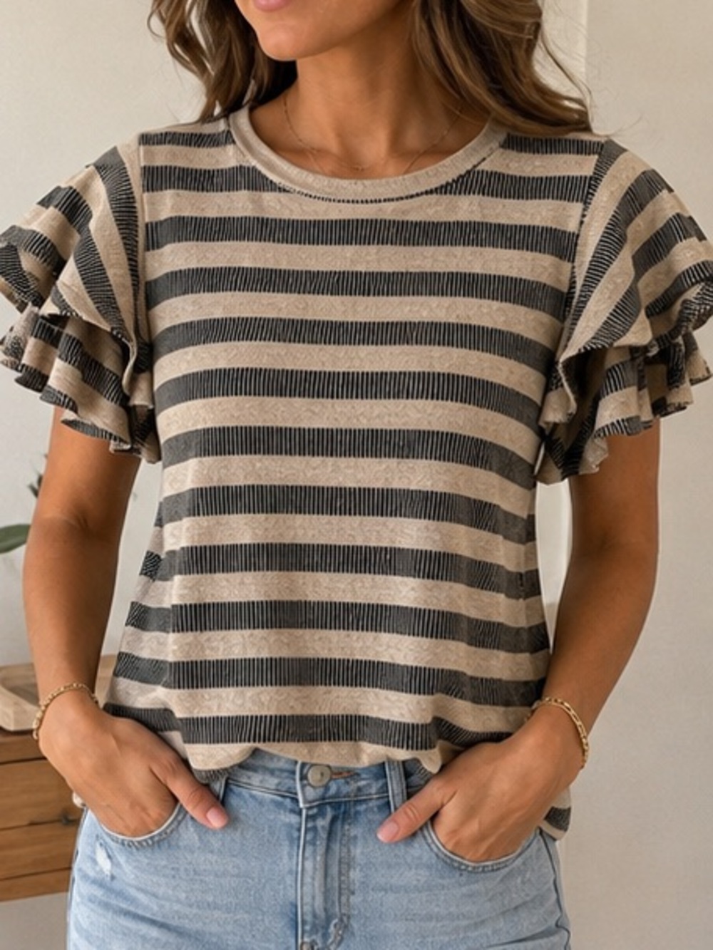 EUC Altar’d State Ruffle Flutter Sleeve Sweater Knit Top (Beige) small